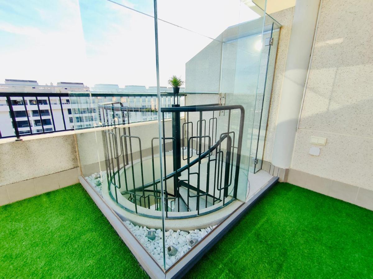 Non Stress Atico Duplex Con Vistas Al Mar Lejlighed Valencia Eksteriør billede